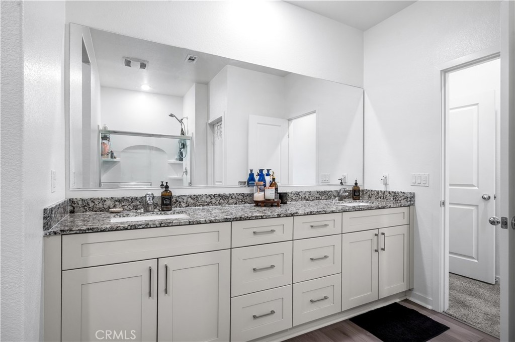 MLS #DW25234803 image #32