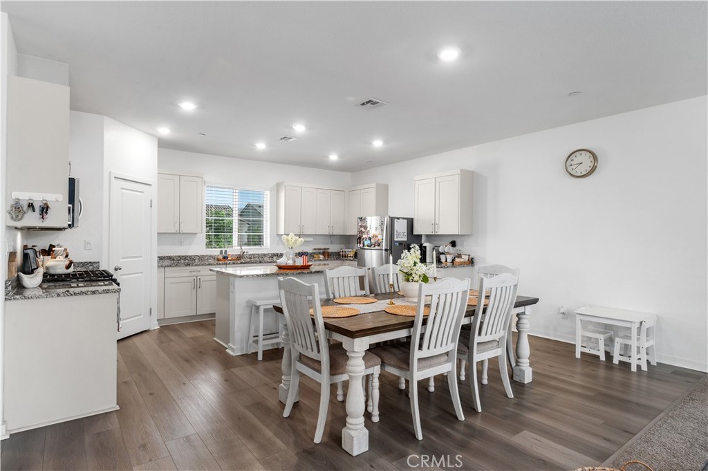 MLS #DW25234803 image #6