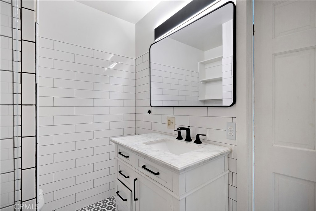 MLS #DW25236346 image #16