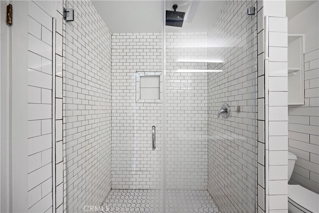 MLS #DW25236346 image #17