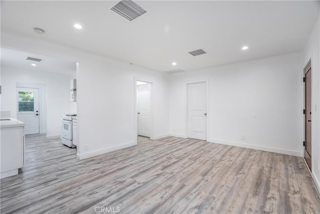 MLS #DW25237785 image #5