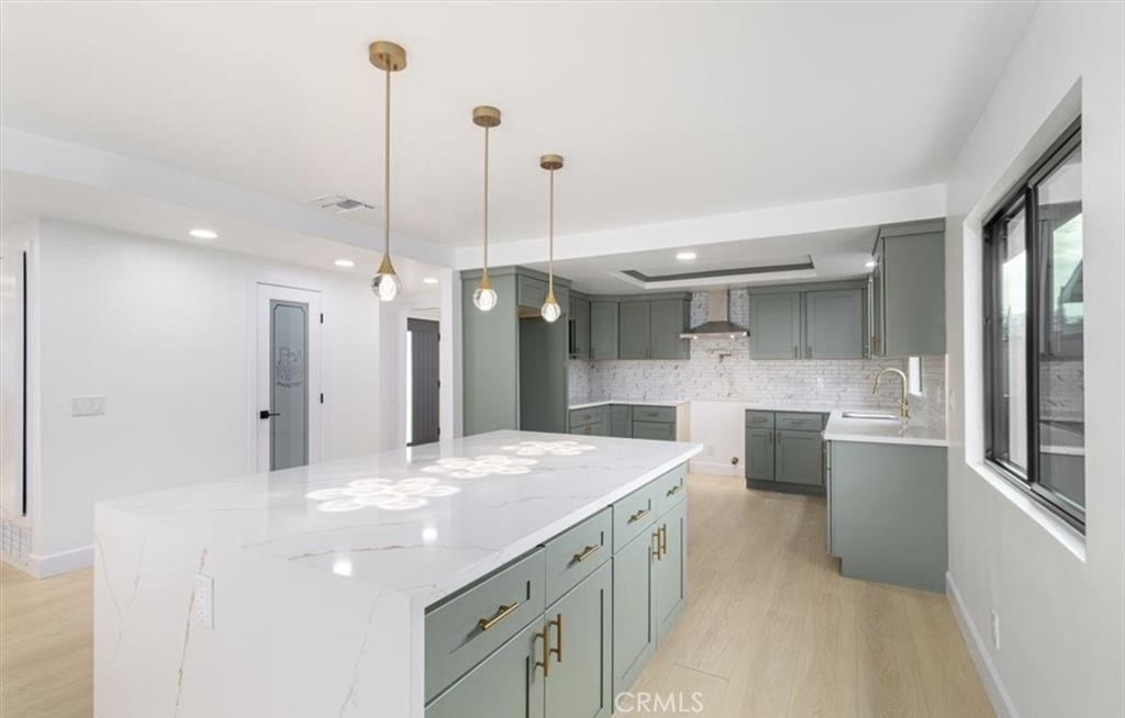 MLS #DW25238827 image #6