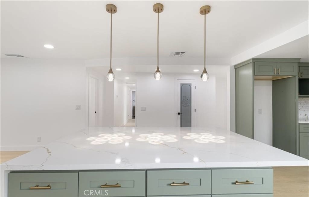 MLS #DW25238827 image #7