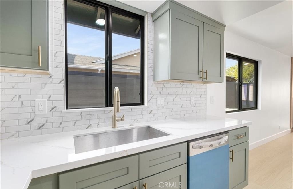 MLS #DW25238827 image #9