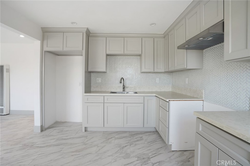 MLS #DW25239005 image #25