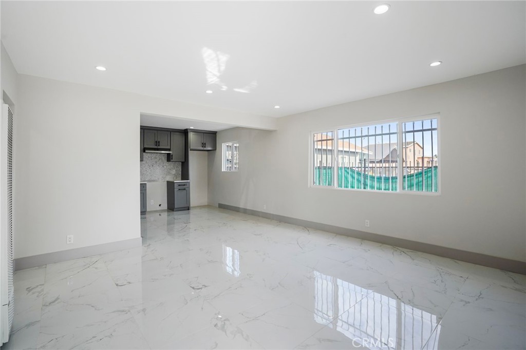 MLS #DW25239005 image #3