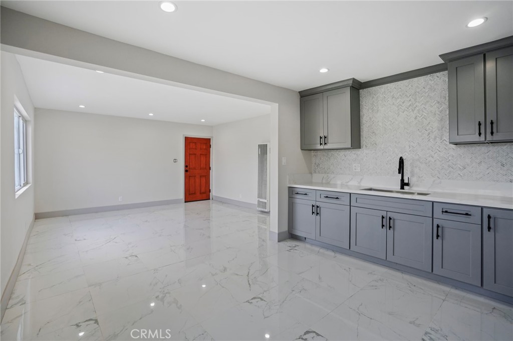 MLS #DW25239005 image #9