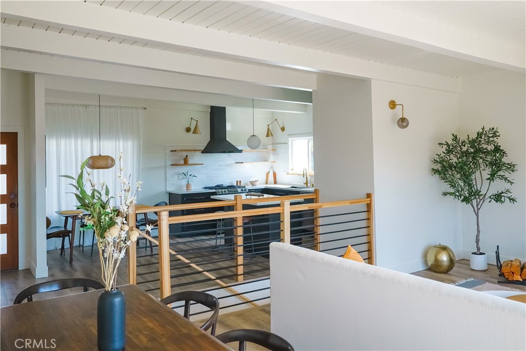 MLS #DW25239580 image #2