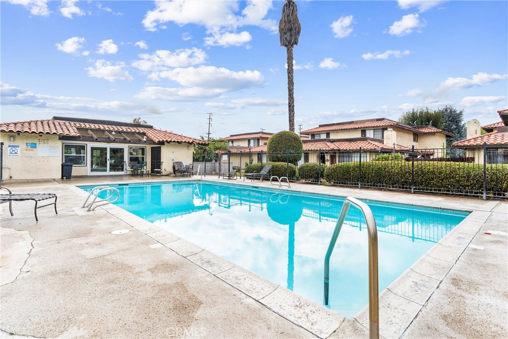 MLS #DW25240220 image #12