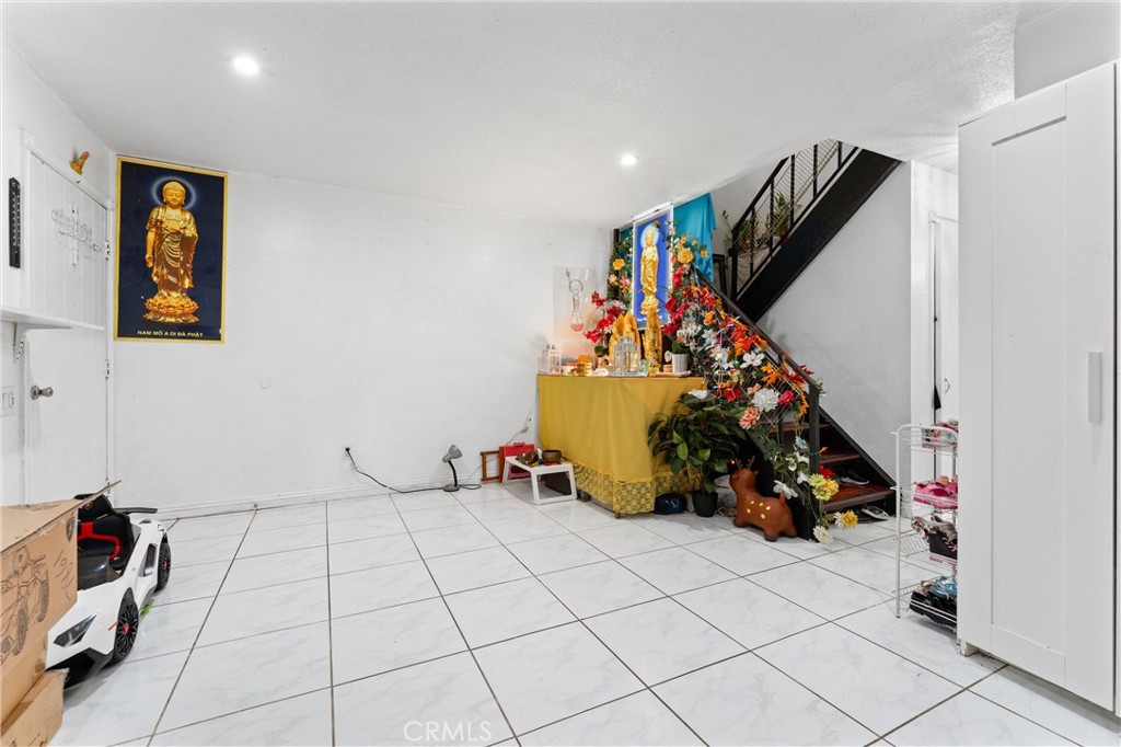 MLS #DW25240220 image #3