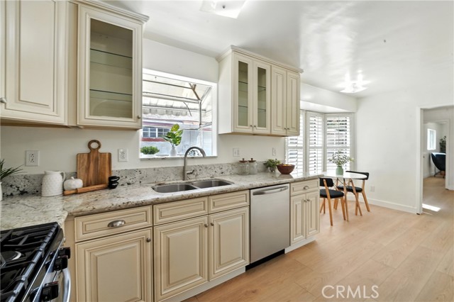 MLS #DW25240743 image #11