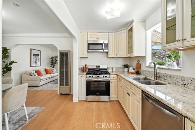 MLS #DW25240743 image #12