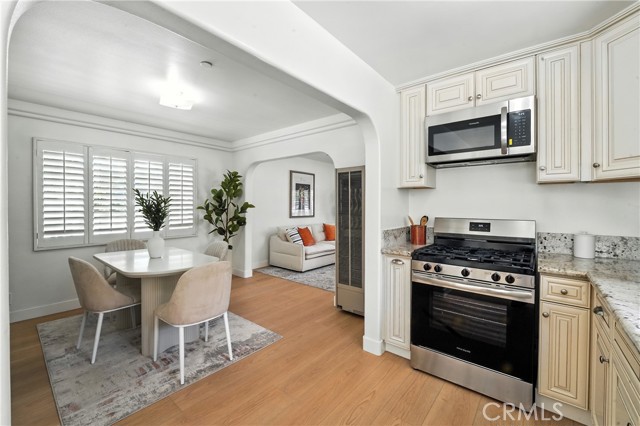 MLS #DW25240743 image #13