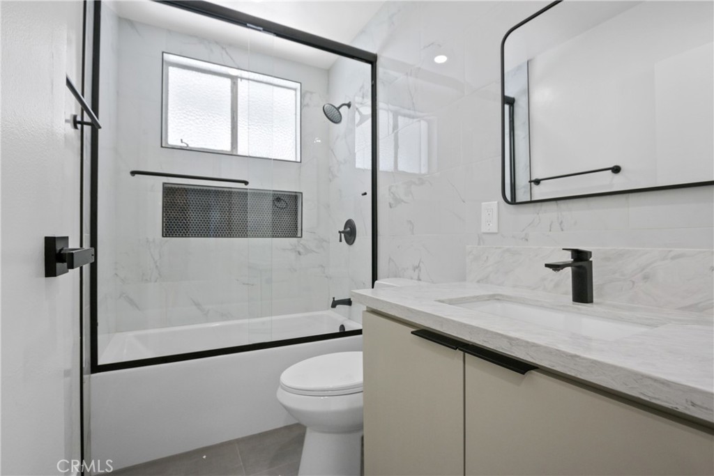 MLS #DW25241387 image #11