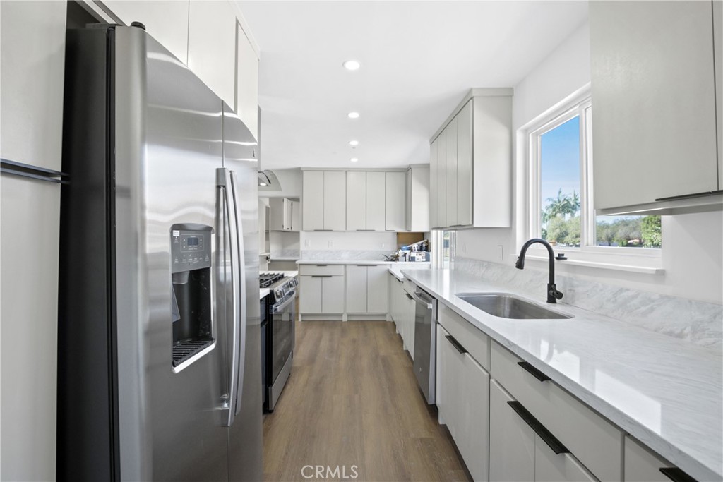 MLS #DW25241387 image #4