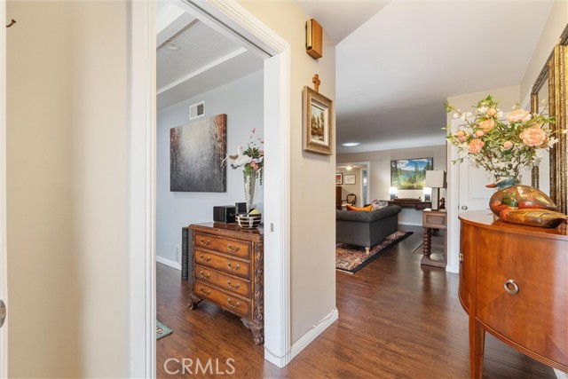 MLS #DW25242032 image #5