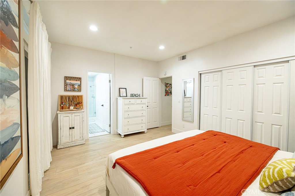 MLS #DW25242077 image #16