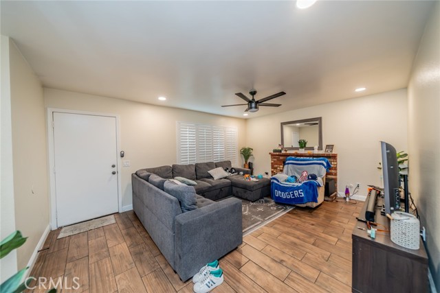 MLS #DW25242577 image #11