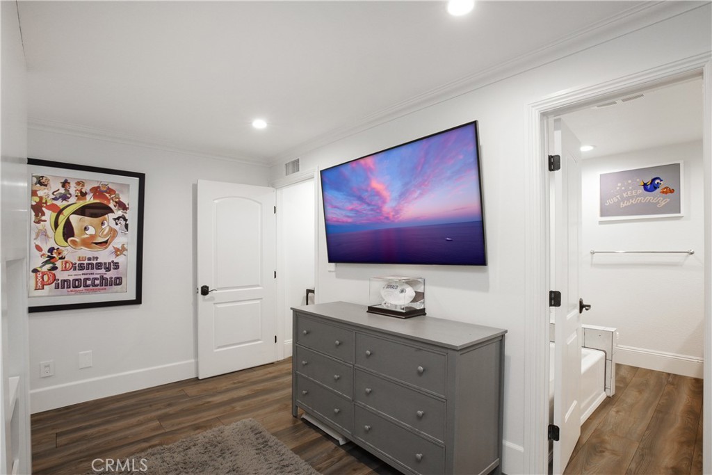 MLS #DW25243910 image #25