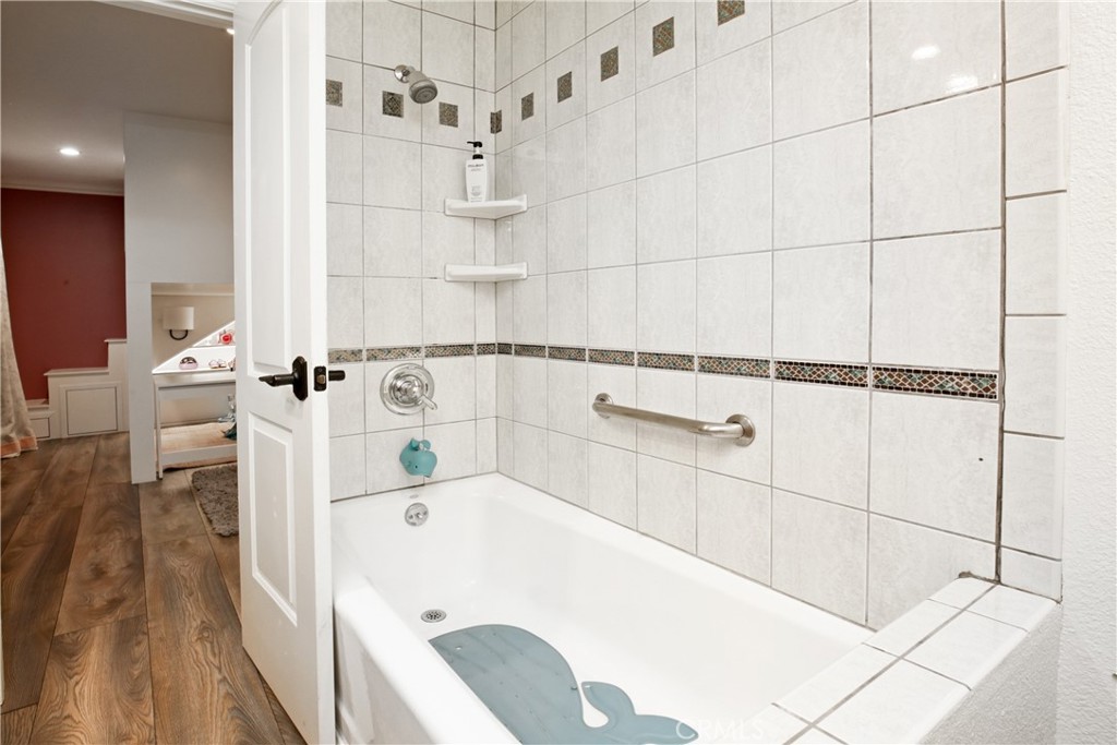 MLS #DW25243910 image #27