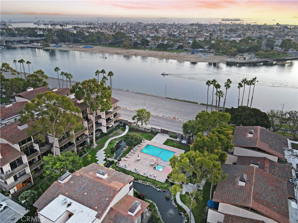 MLS #DW25243910 image #34