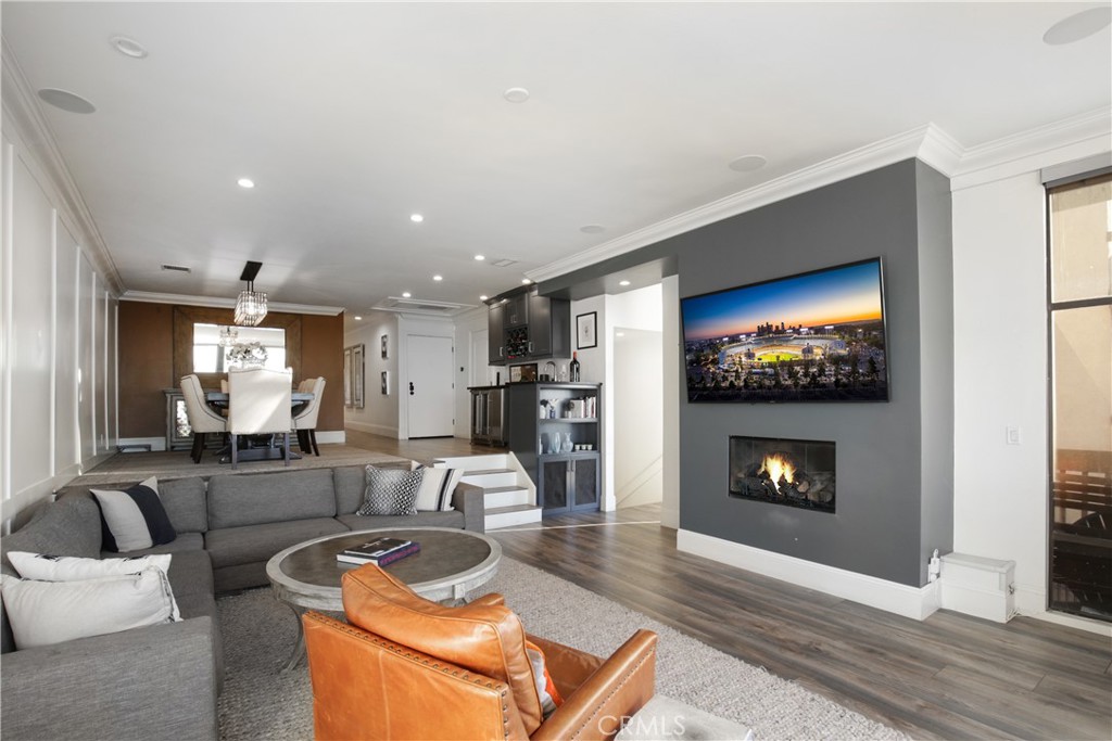 MLS #DW25243910 image #6