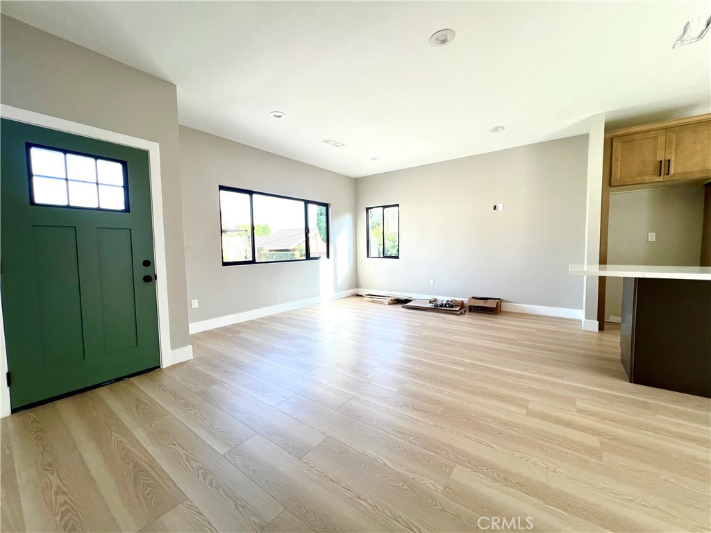 MLS #DW25248339 image #2