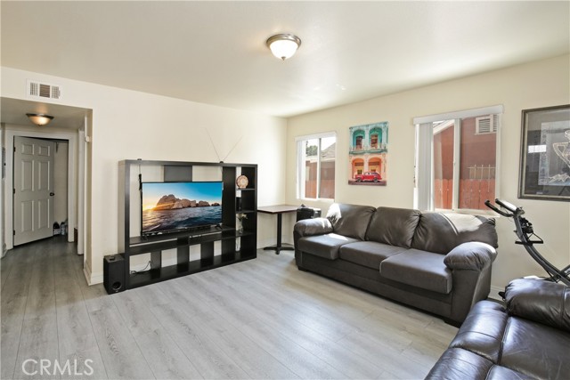 MLS #DW25249180 image #3