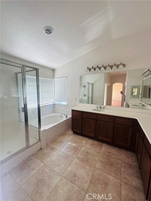 MLS #DW25250367 image #10