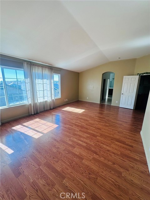 MLS #DW25250367 image #8