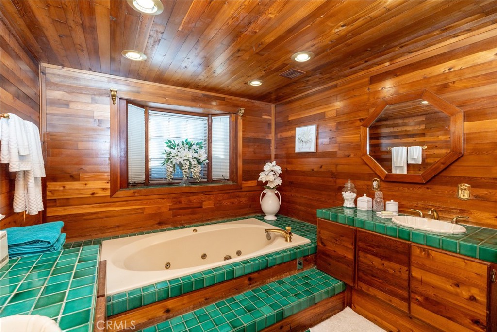 MLS #DW25250655 image #14