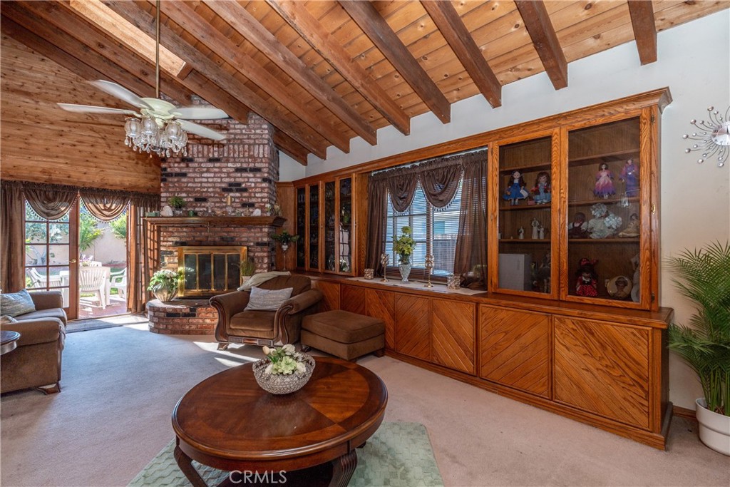 MLS #DW25250655 image #6