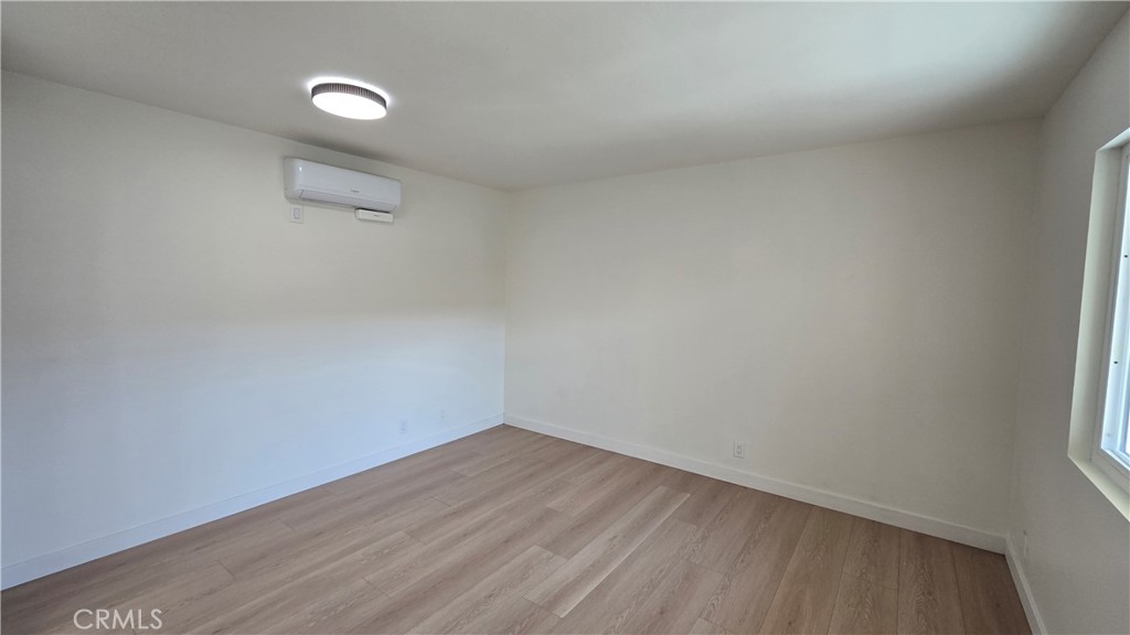 MLS #DW25250735 image #1