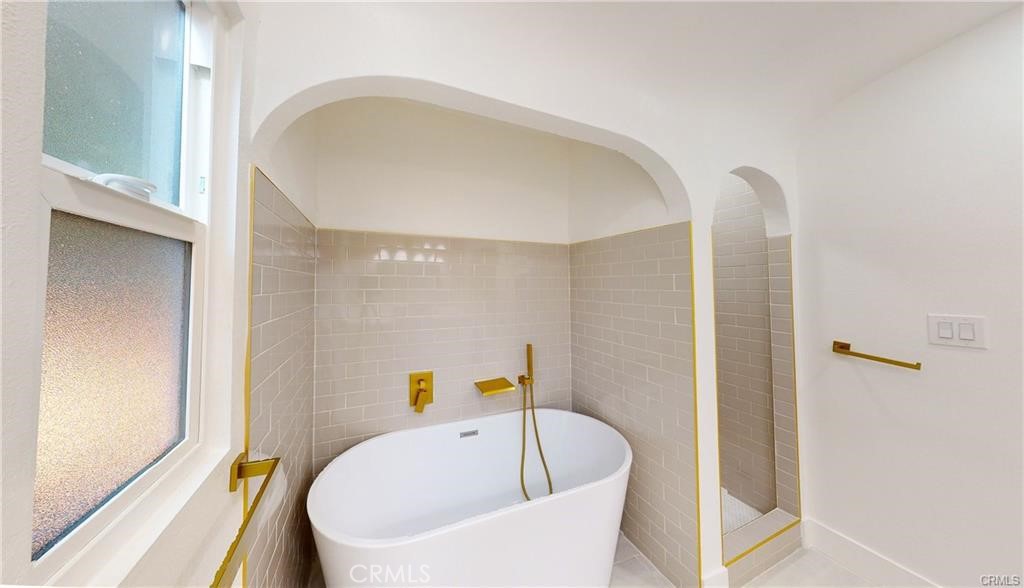 MLS #DW25251052 image #20