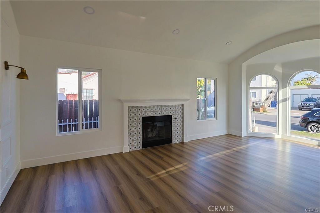 MLS #DW25251052 image #7