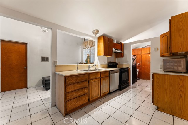 MLS #DW25251080 image #29