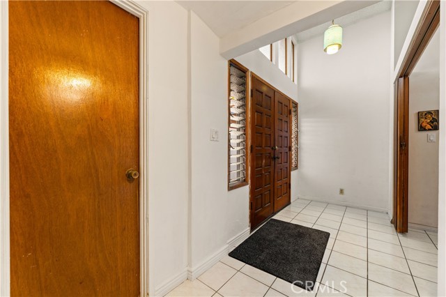 MLS #DW25251080 image #4