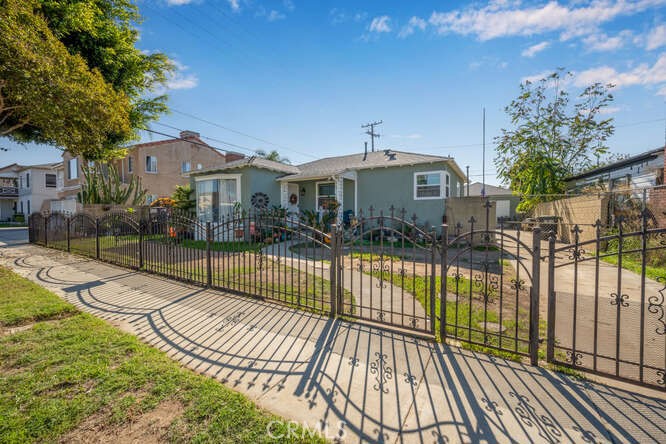 MLS #DW25251568 image #4