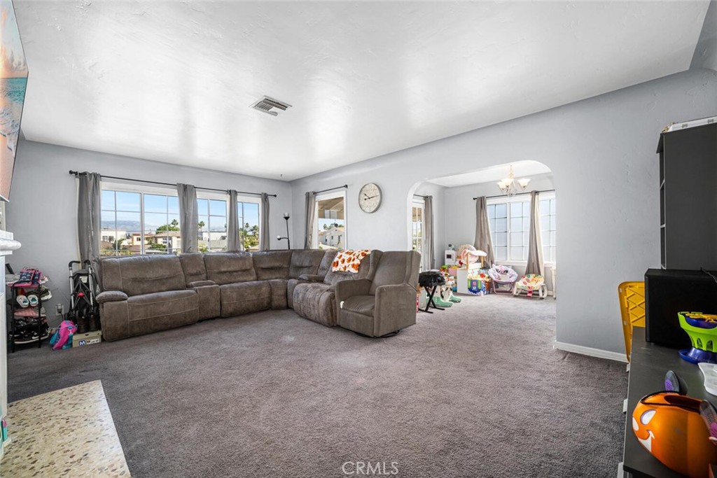 MLS #DW25251593 image #11