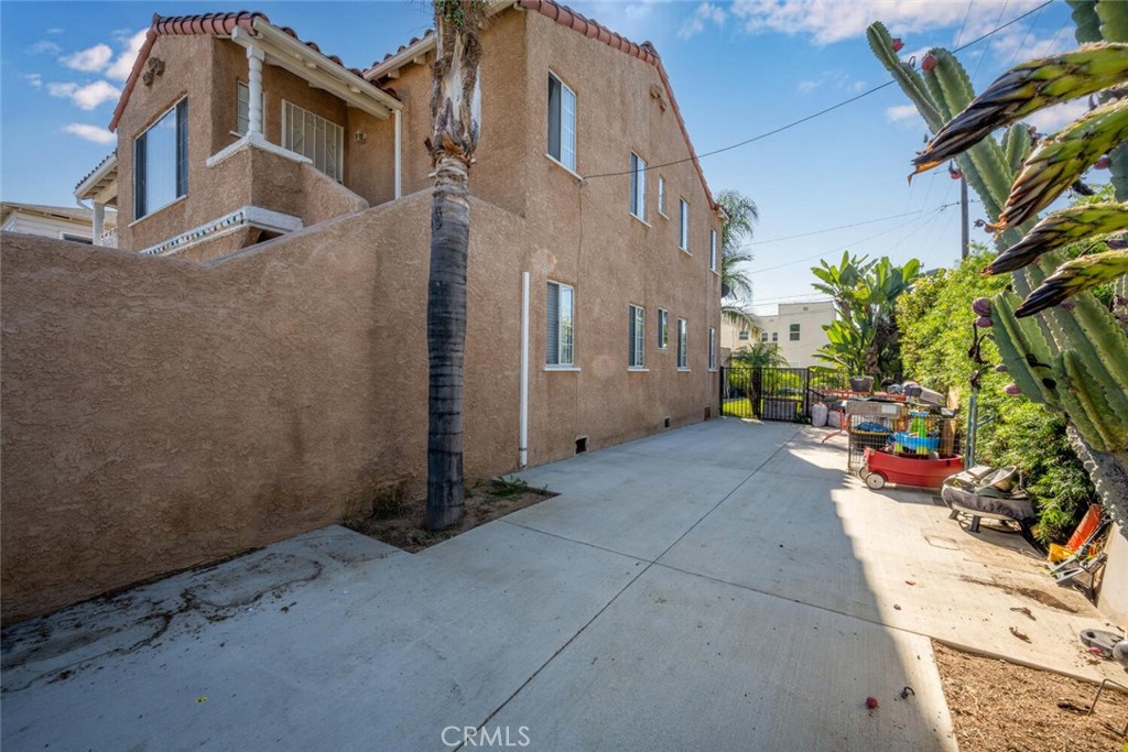 MLS #DW25251593 image #32