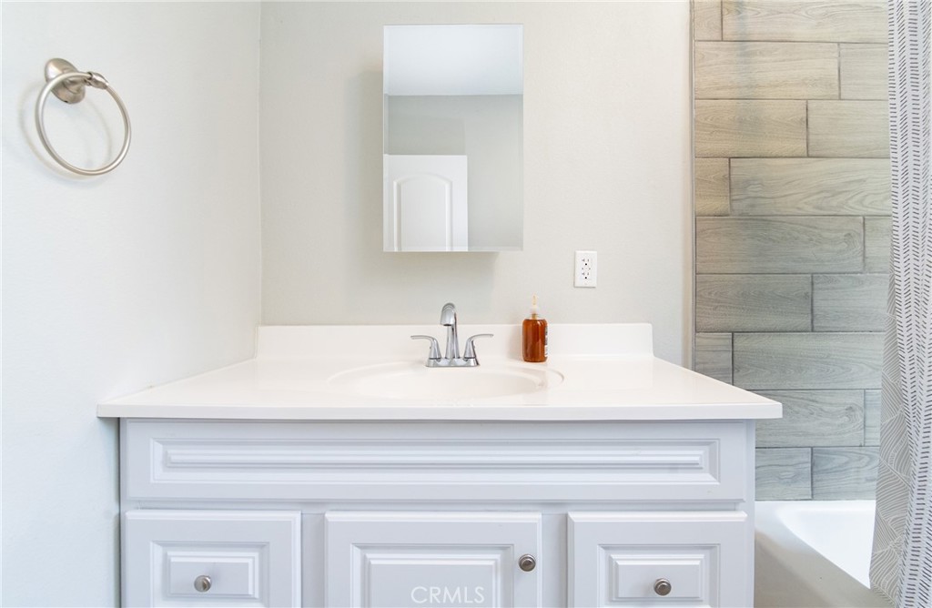 MLS #DW25251725 image #15