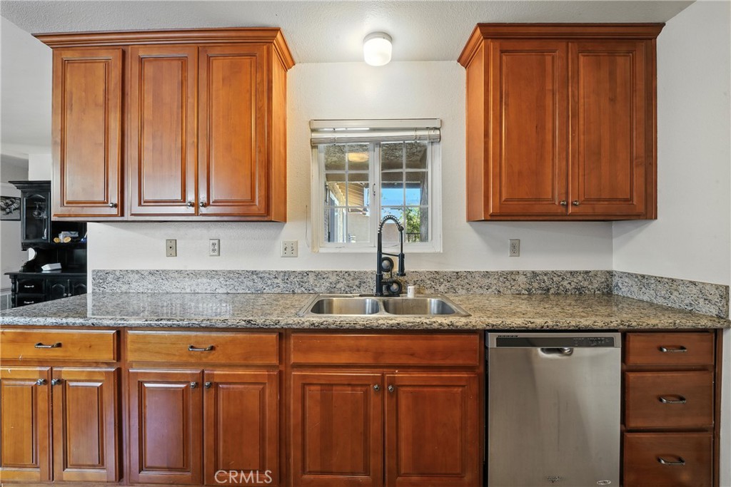 MLS #DW25252169 image #6