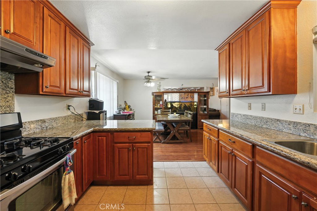 MLS #DW25252169 image #7