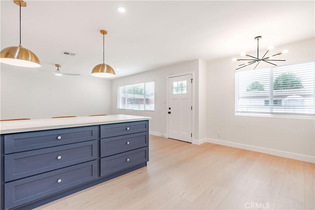 MLS #DW25228537 image #5