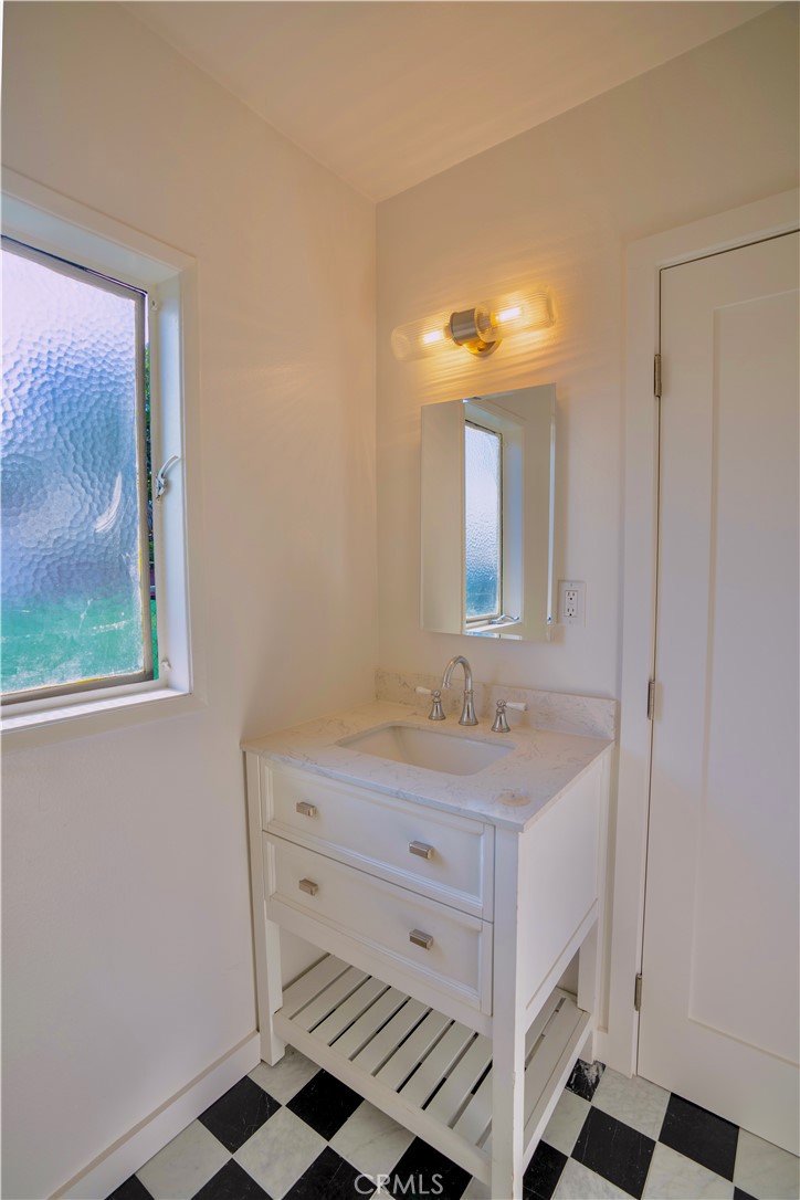 MLS #DW25253354 image #8