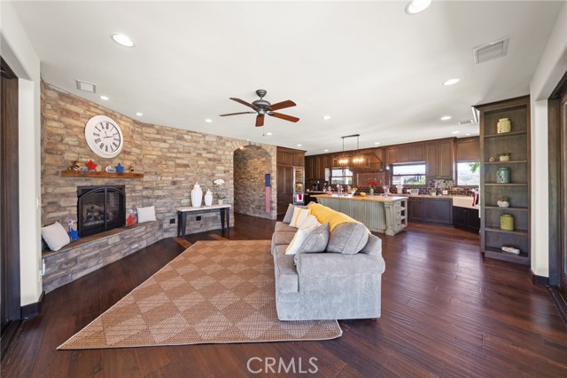 MLS #DW25253949 image #11