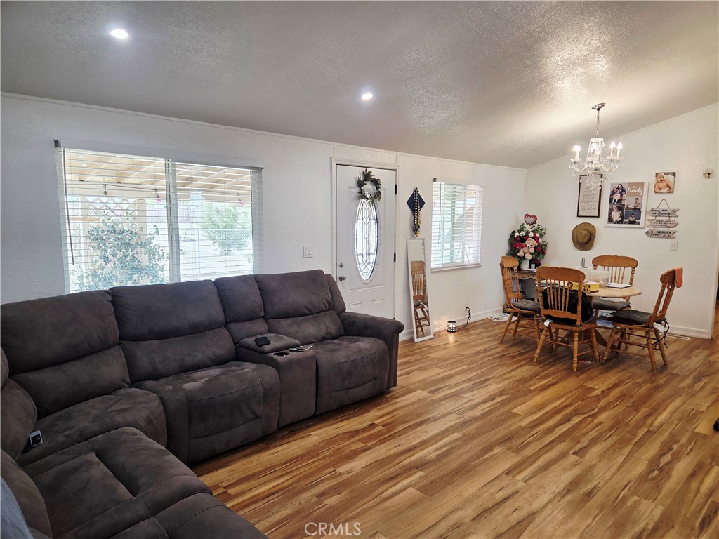 MLS #DW25254053 image #10