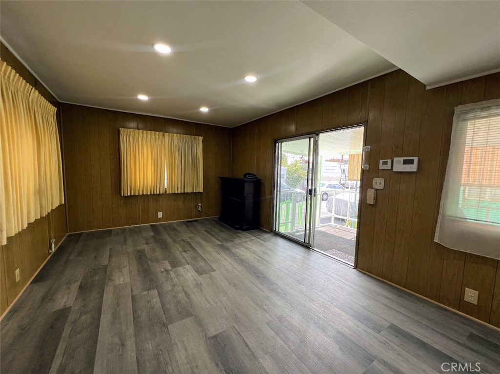 MLS #DW25254856 image #3