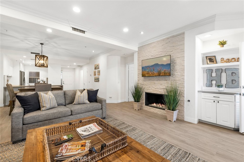 MLS #DW25254933 image #2