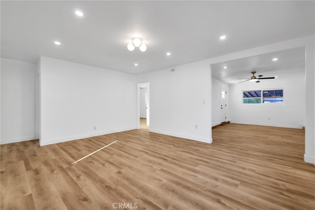 MLS #DW25255002 image #6